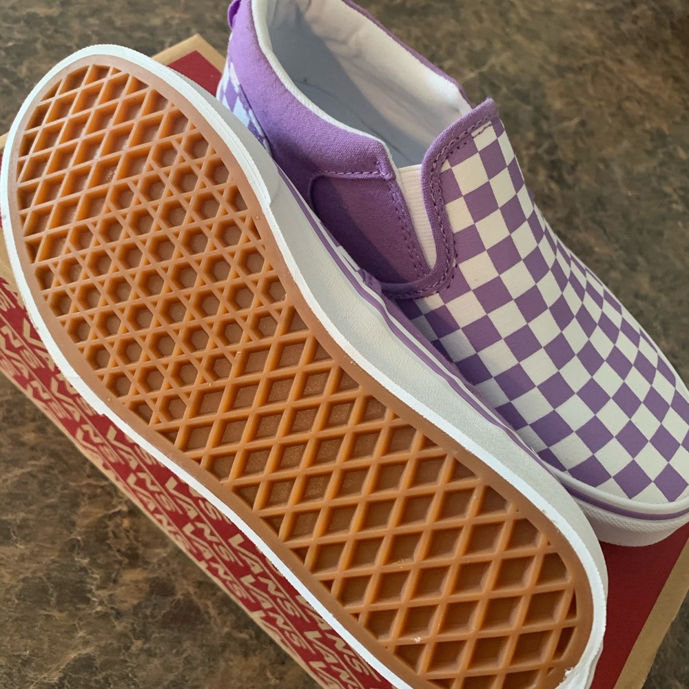 Vans - Picture 4 of 5
